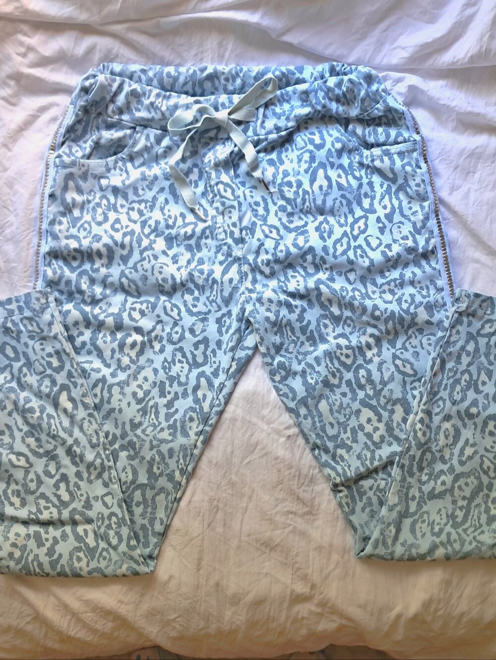 Brand Bazar Stud Pants OS Women's Blue Animal Print Joggers EUC